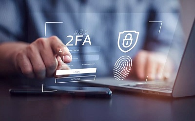 Miért nem elég már egy jelszó? – 2FA, authenticator